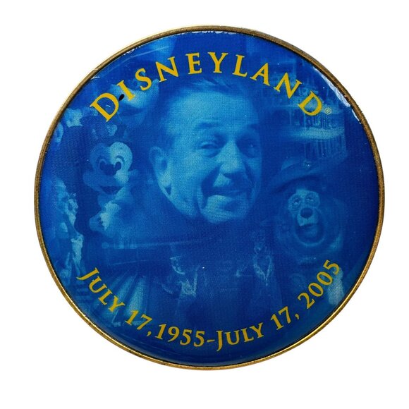 Disneyland 50th Anniversary Magnet w/ Walt Disney July 17, 2005 Mickey & Friends - Picture 1 of 3